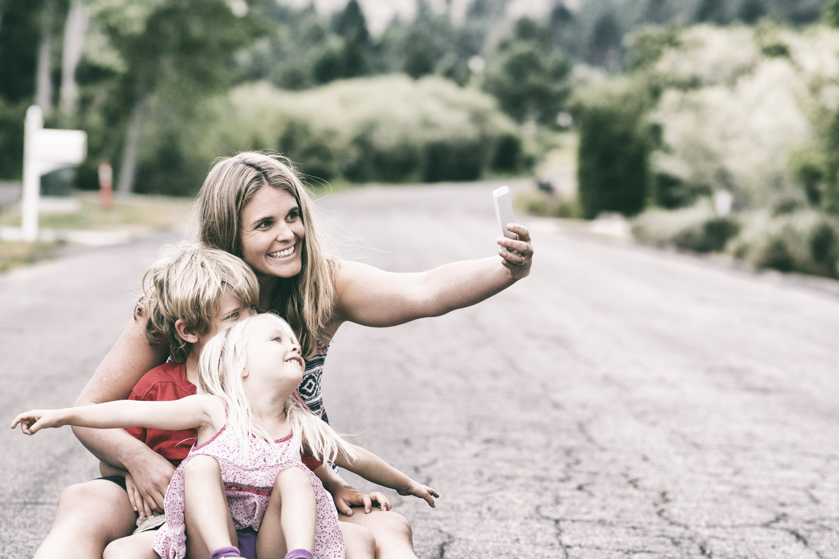 Mobile and Social: Researching the Millennial Mom